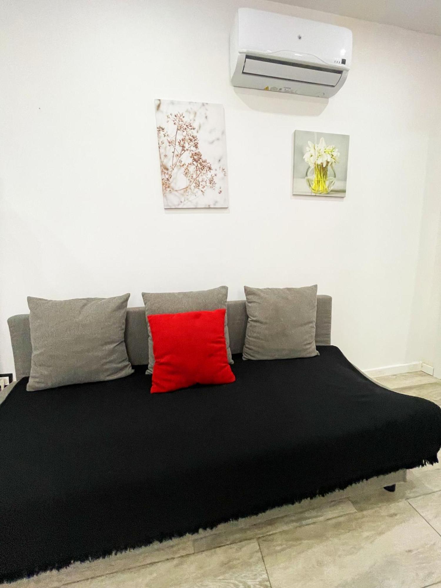 מדריד Apartments Near Metro מראה חיצוני תמונה